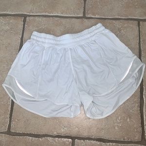 lululemon Hotty Hot Shorts Size 6 tall